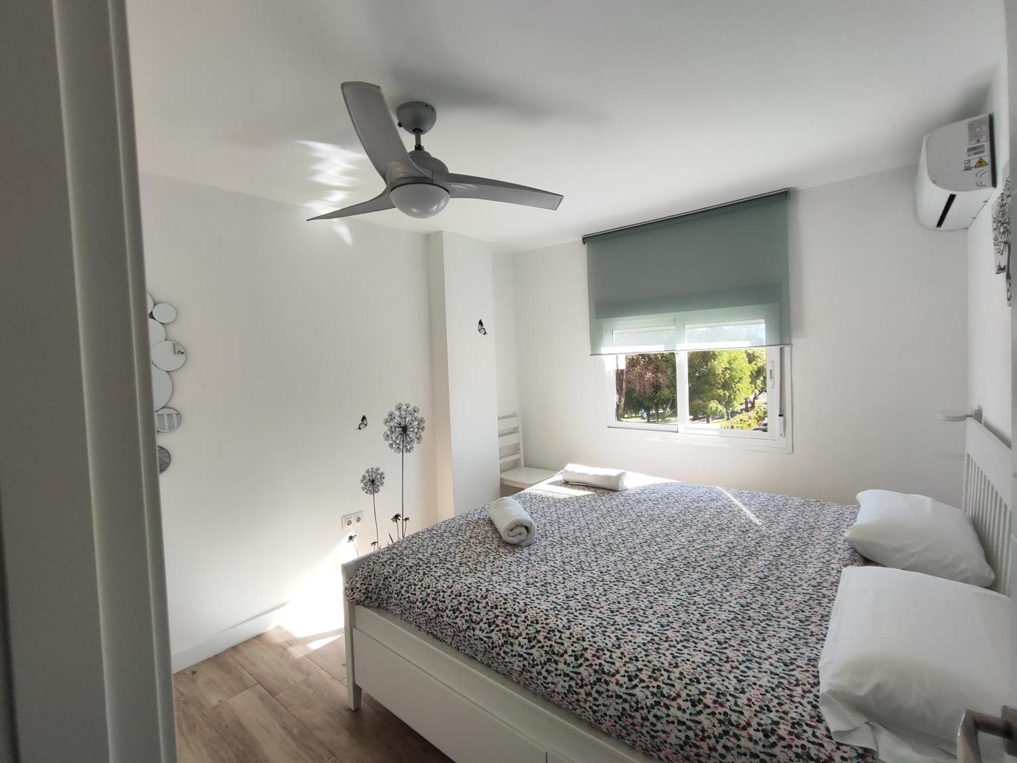 Apartamento Malaga 300 Metros De La Playa エクステリア 写真