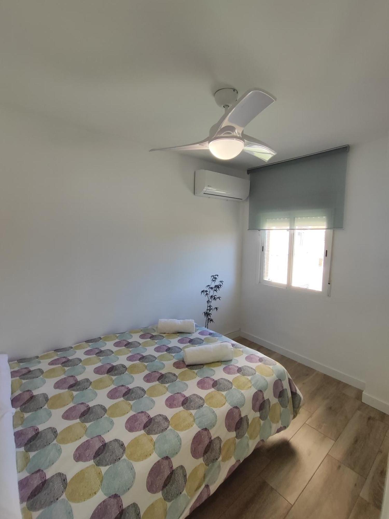 Apartamento Malaga 300 Metros De La Playa エクステリア 写真